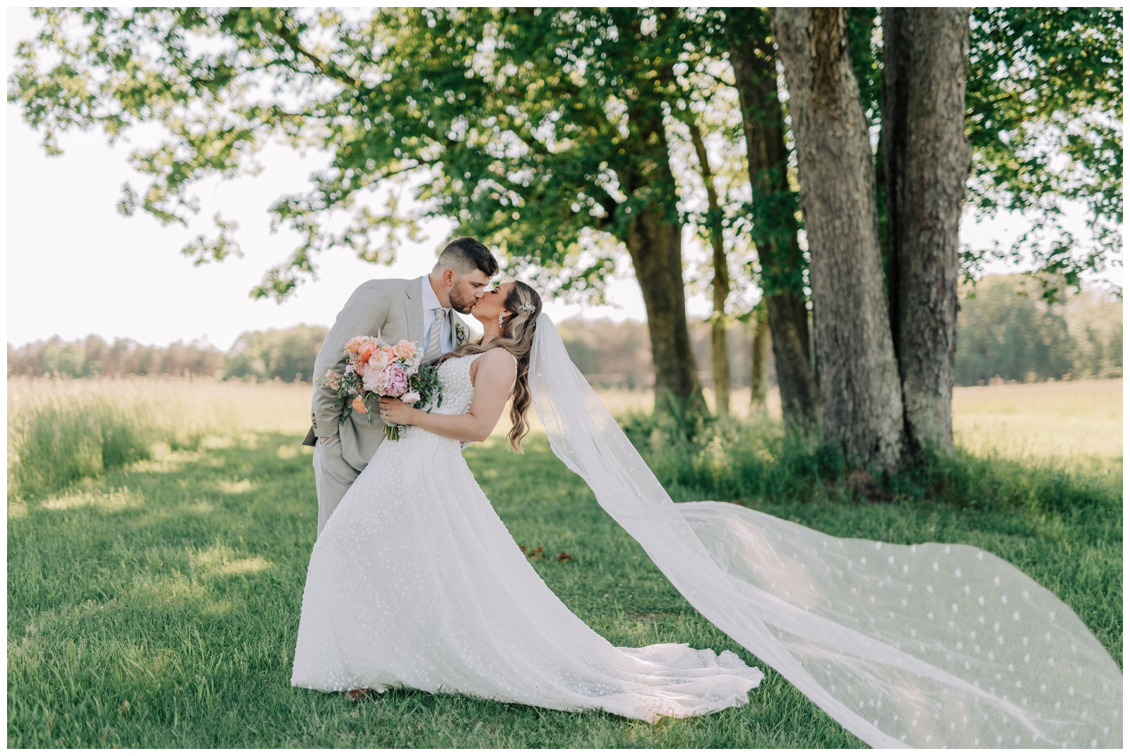 Hannah Bryerton Photography,Pennsylvania Weddings,Tuckd Inn Farm Events,